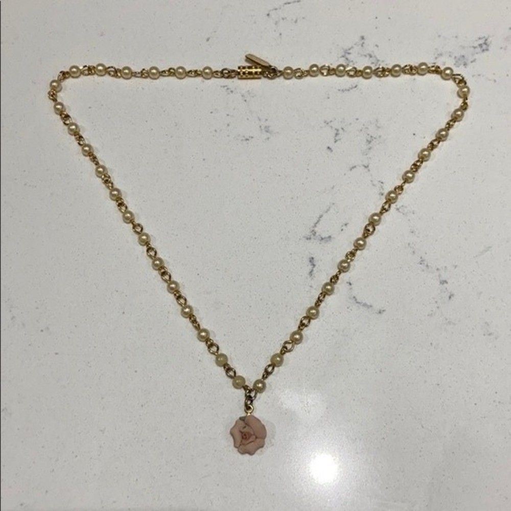 Rose and pearl necklace 16"